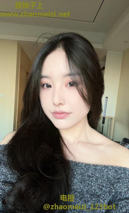 健身腹肌女郎悠悠老师