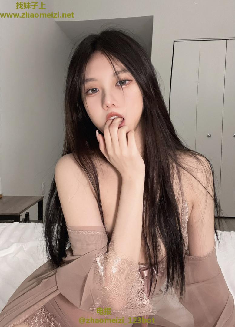 小店丰乳肥臀小尤物