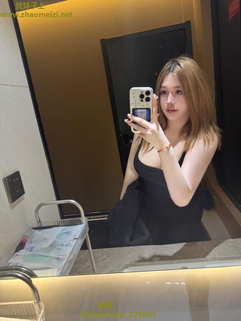 呼市性感丰满美白诱惑