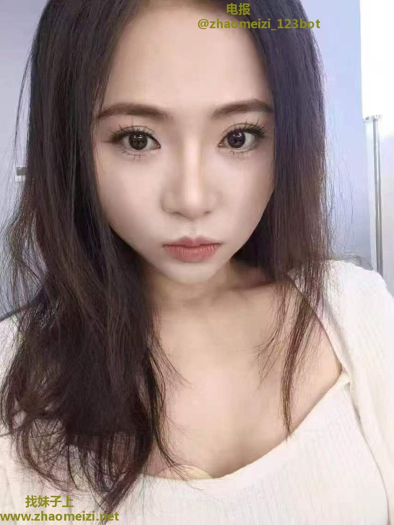 极品的三通美女