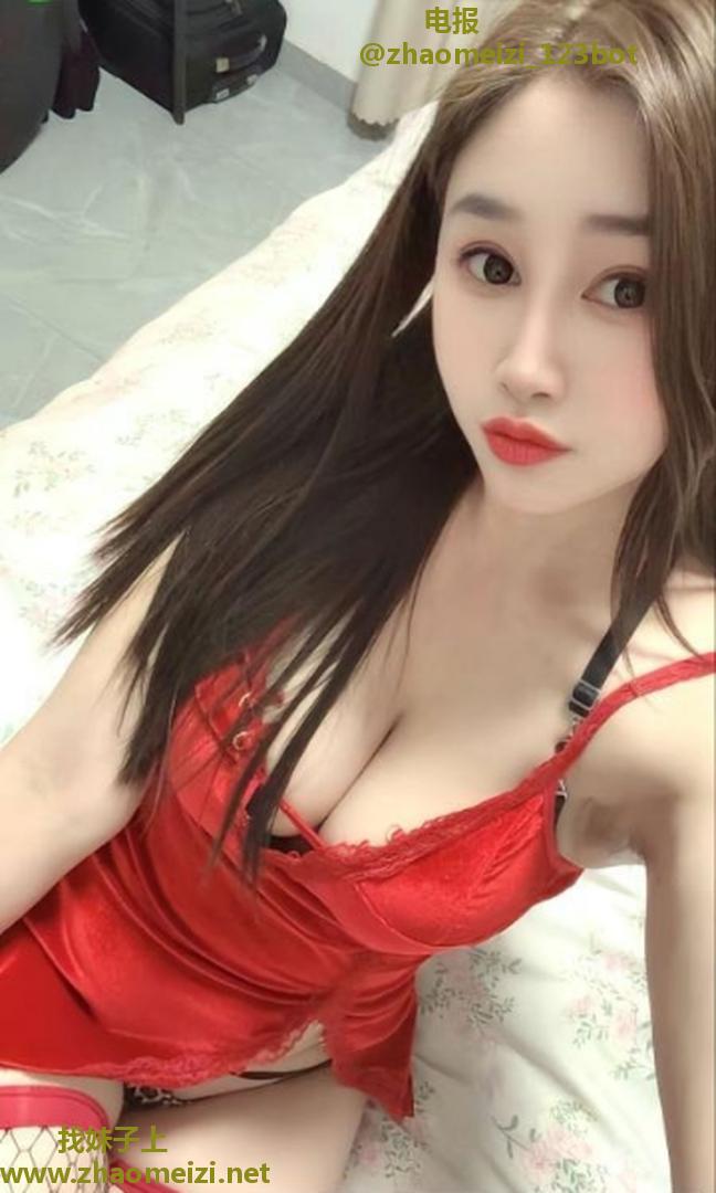 刚下海兼职性感身材嫩妹