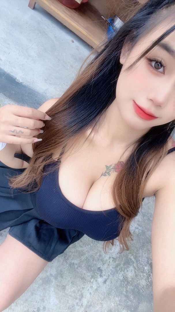 小姐姐无聊水旺旺