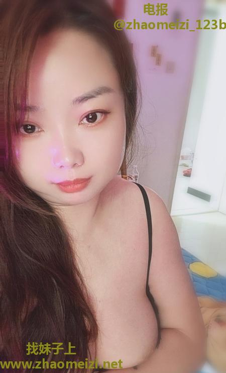 丰满少妇小美