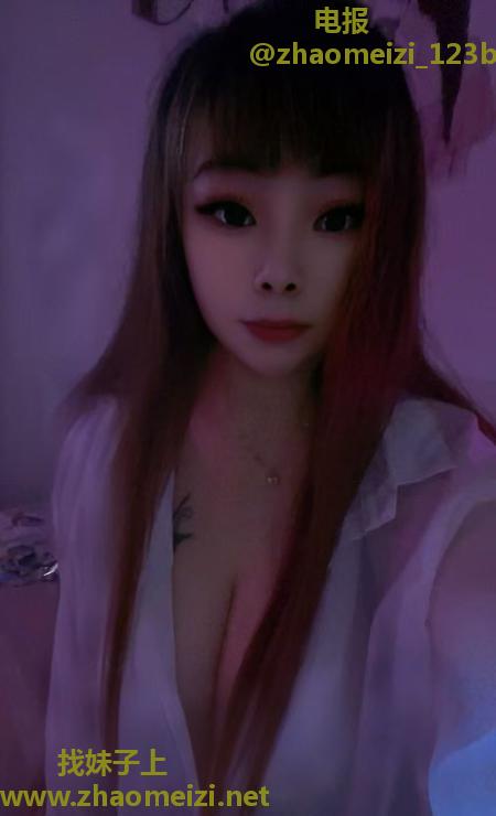 武汉巨乳坦克女