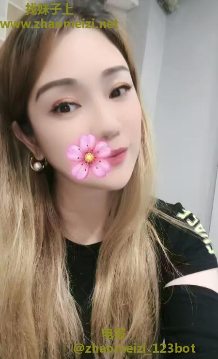 海珠大臀少妇月儿