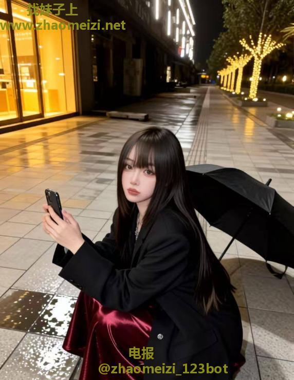 前凸后翘嫩妹珊珊
