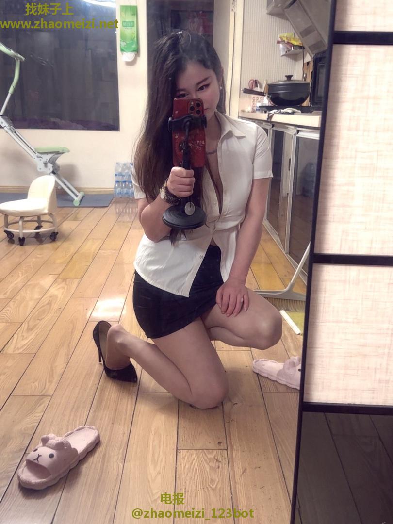 合肥三点粉大奶小骚妇