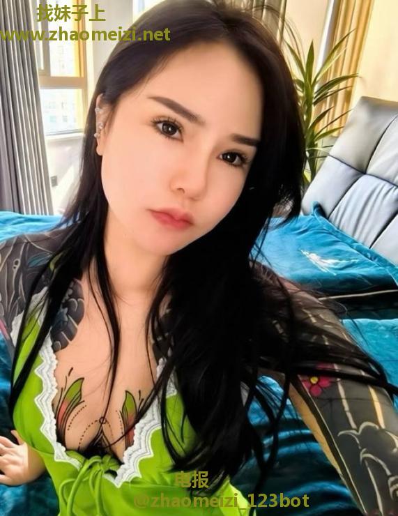 机车健身小妹妹