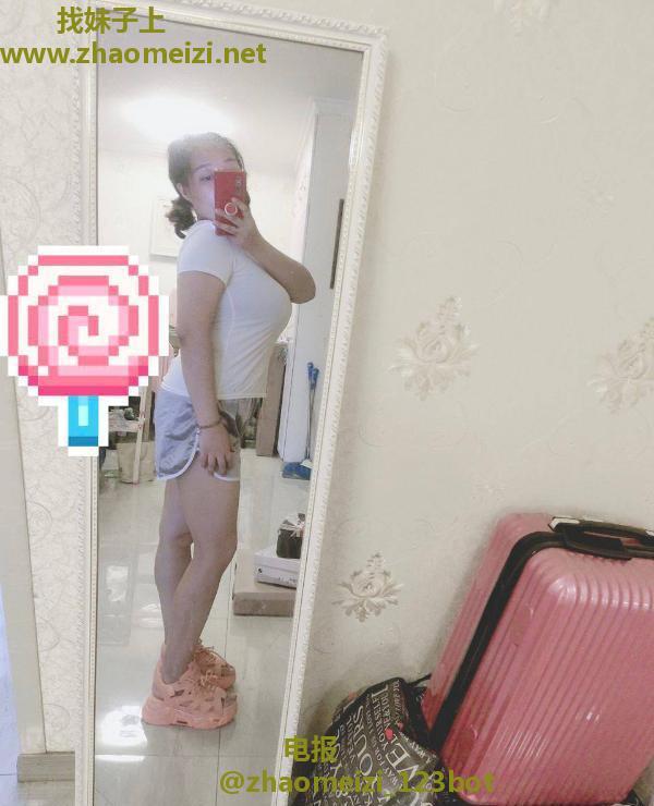 成都东门巨乳骚妇