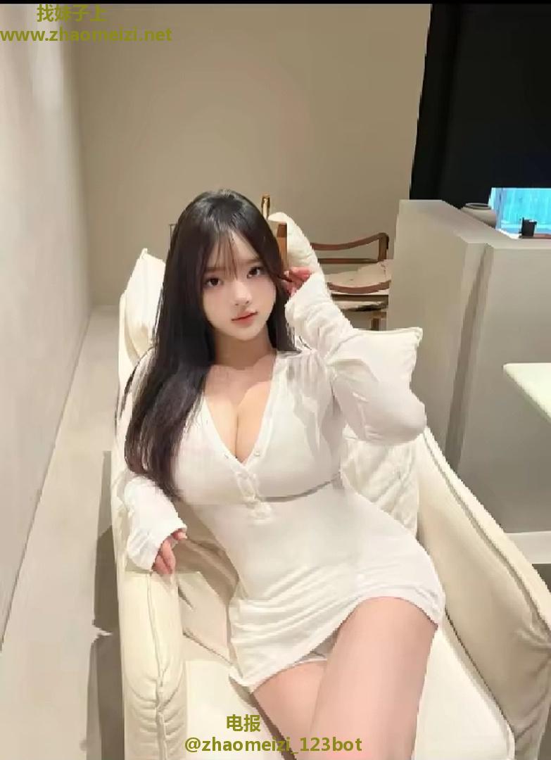 奶头粉色的小妹妹