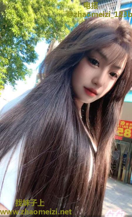 叶子在上城可舌吻