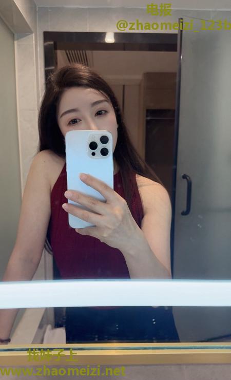 晨晨小姐姐