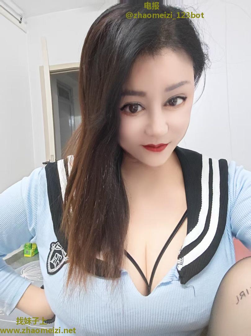 服务型寂寞骚妇