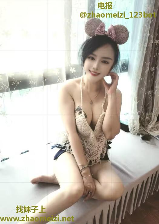临平气质大胸少妇