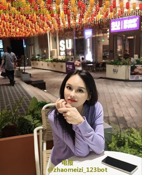 朝阳风骚服务系妹子