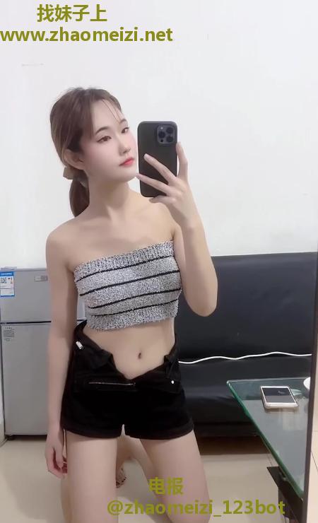 紧致多汁白虎妹