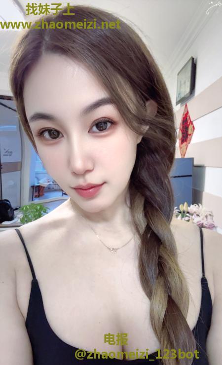 长腿风骚雅妹
