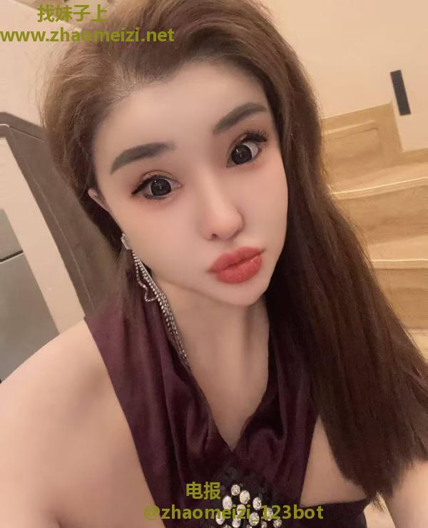 香坊玉足少妇
