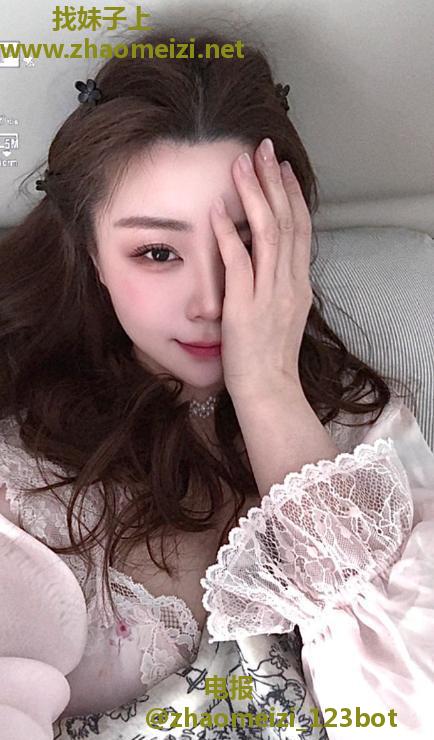 翘臀性感妹子