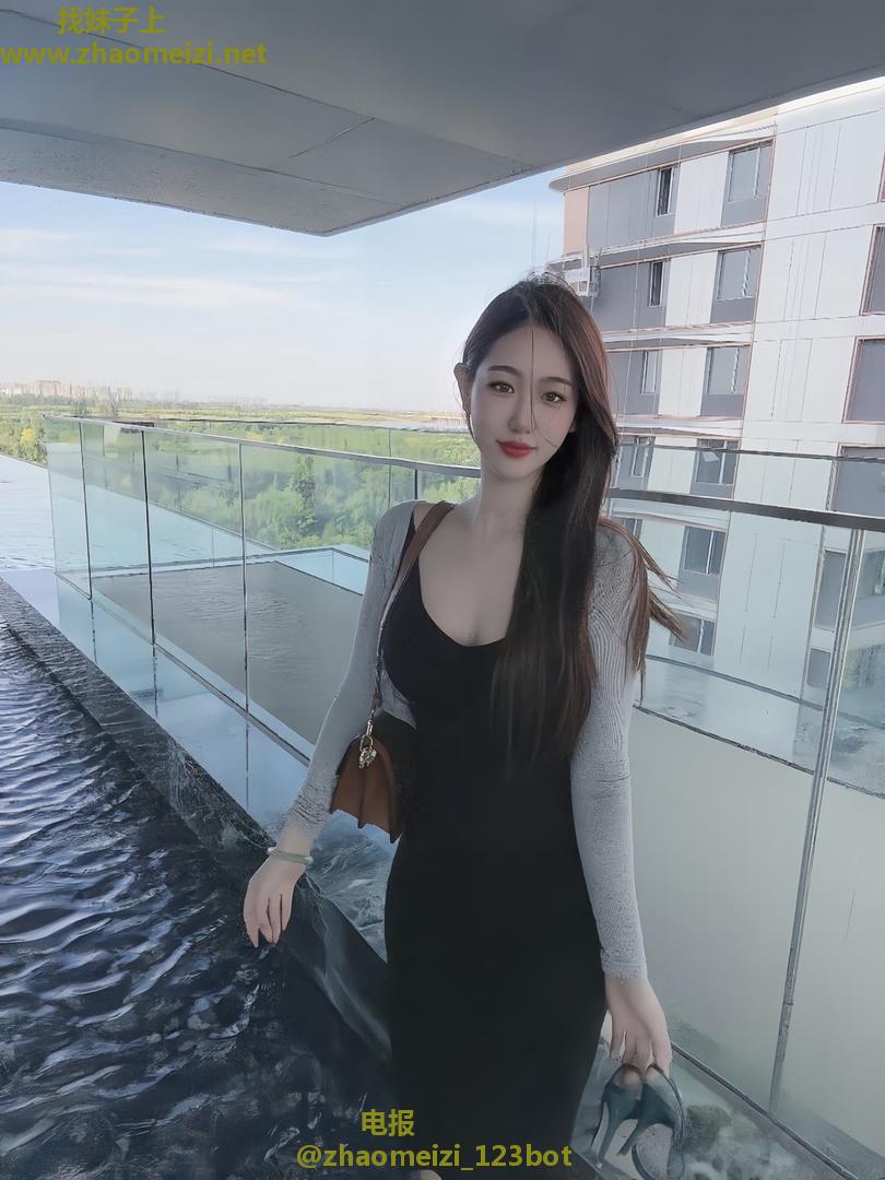 浦东兼职性感丰满骚妹