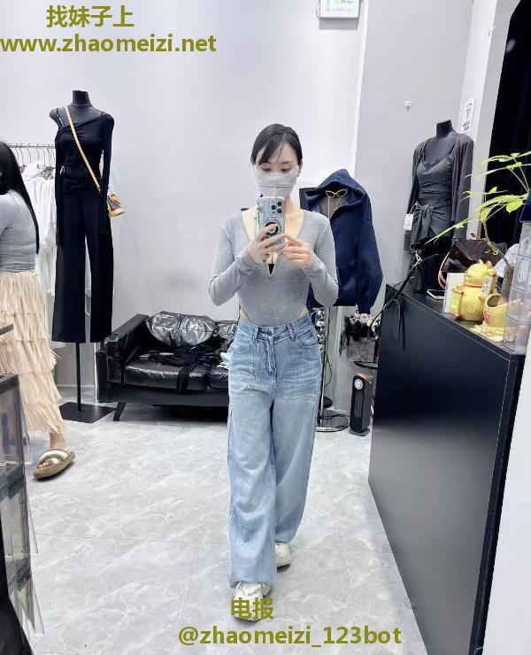 中山少妇丰韵的苏娜
