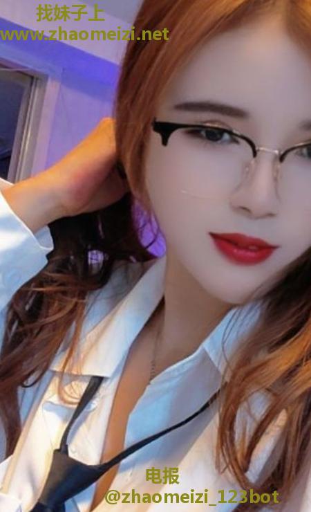 高颜值小骚月月