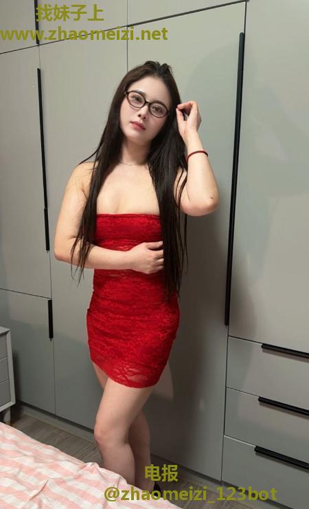 上城反差肥臀雅琪