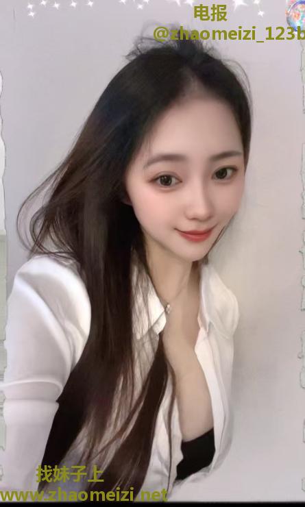 女友般大胸小李子