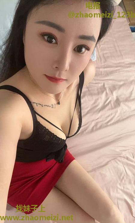 长腿水嫩骚货御姐