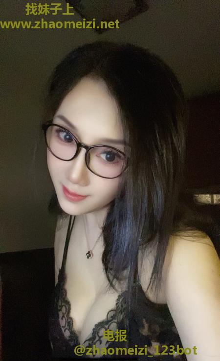 贴心的熟女姐姐