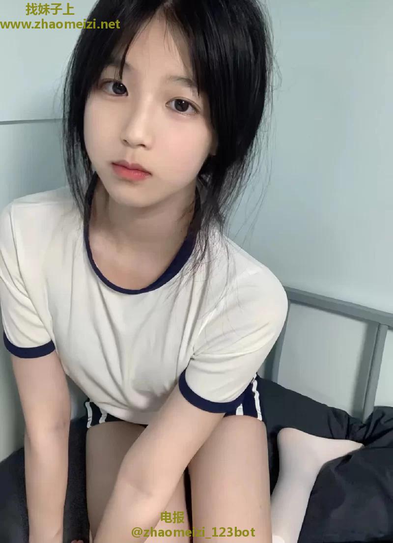 丝足口爆大屁股妹妹