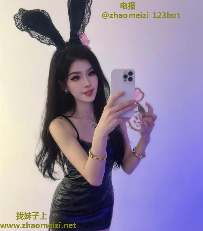 河西蜜桃臀古丽