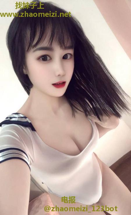 园区大奶妹子