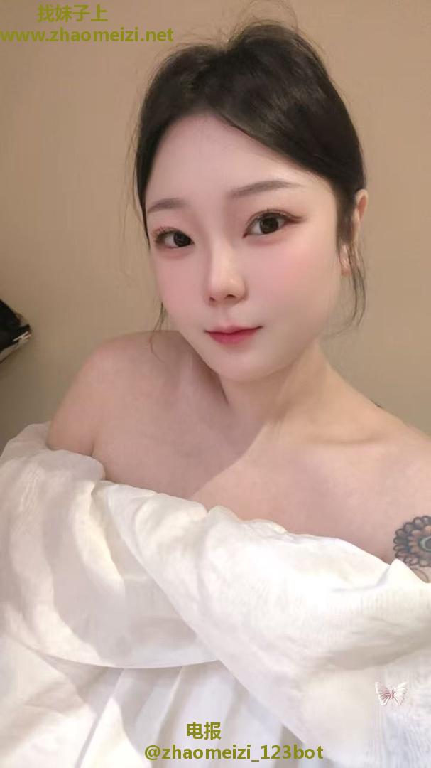 肤白貌美大胸