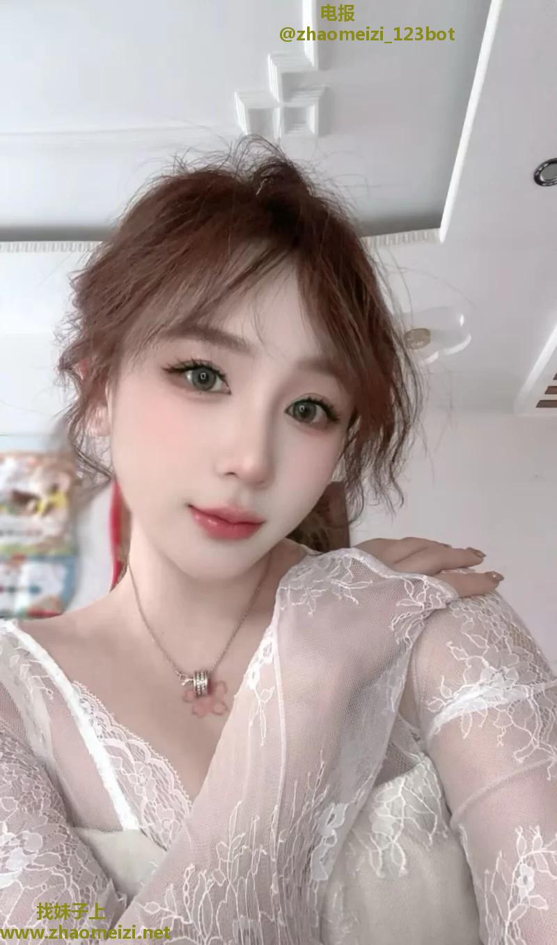 长相清纯少妇