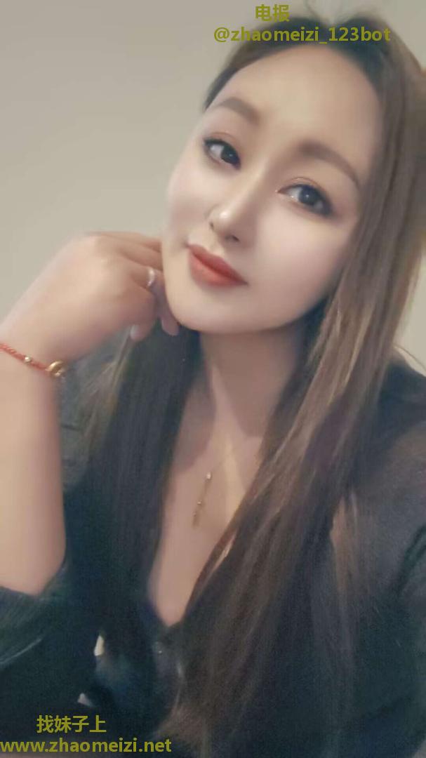 服务好的温柔少妇