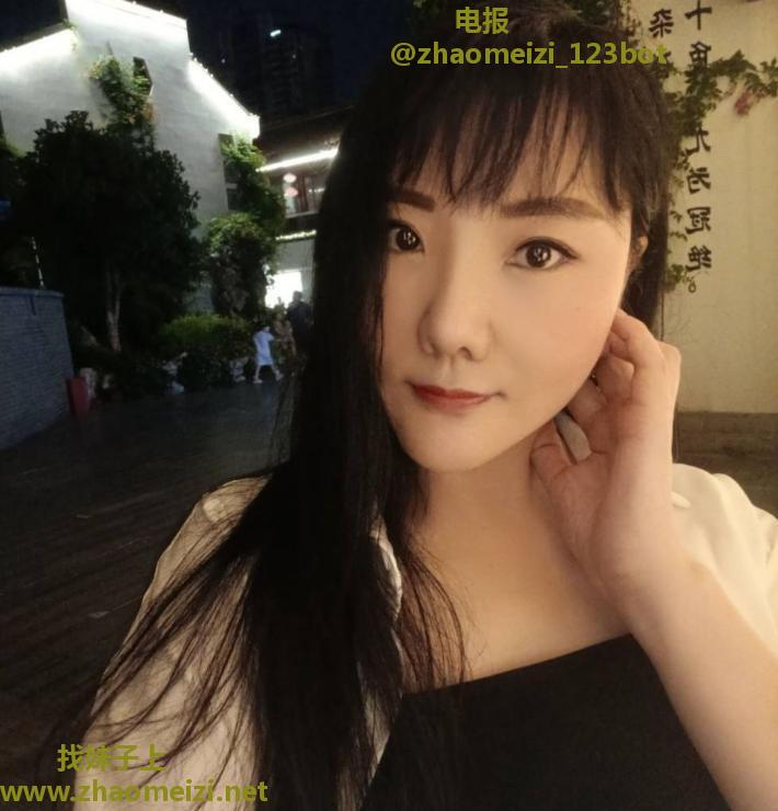 体验南京口活一绝美妇