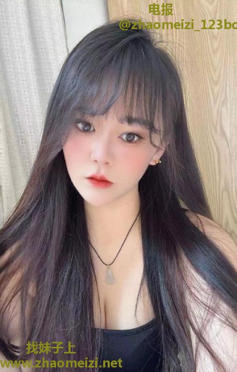 武侯性感粉嫩小师妹