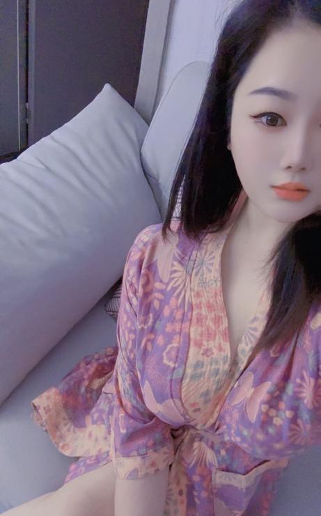 后入肥臀大奶阿紫