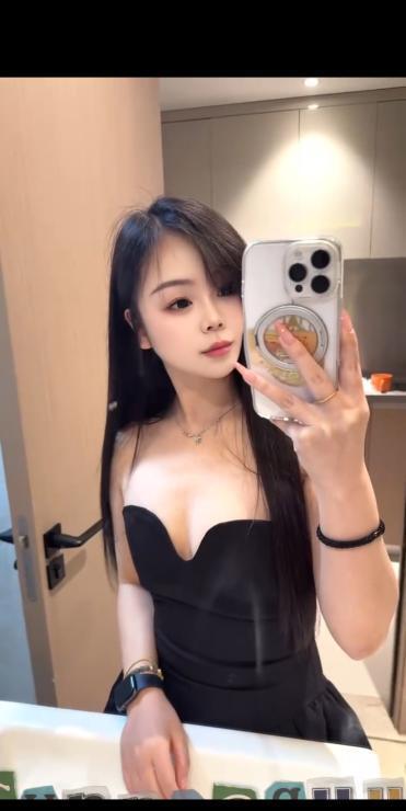天府御姐鱼子酱