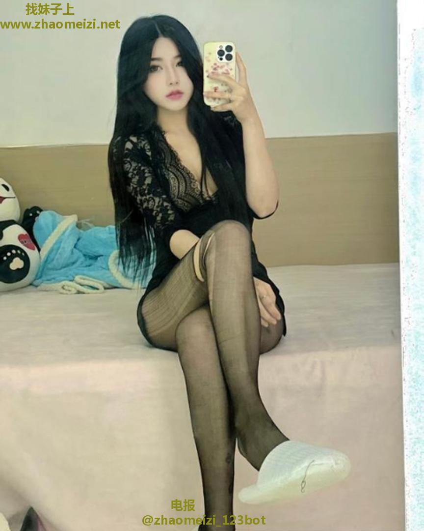 妩媚风情的极品尤物黑丝