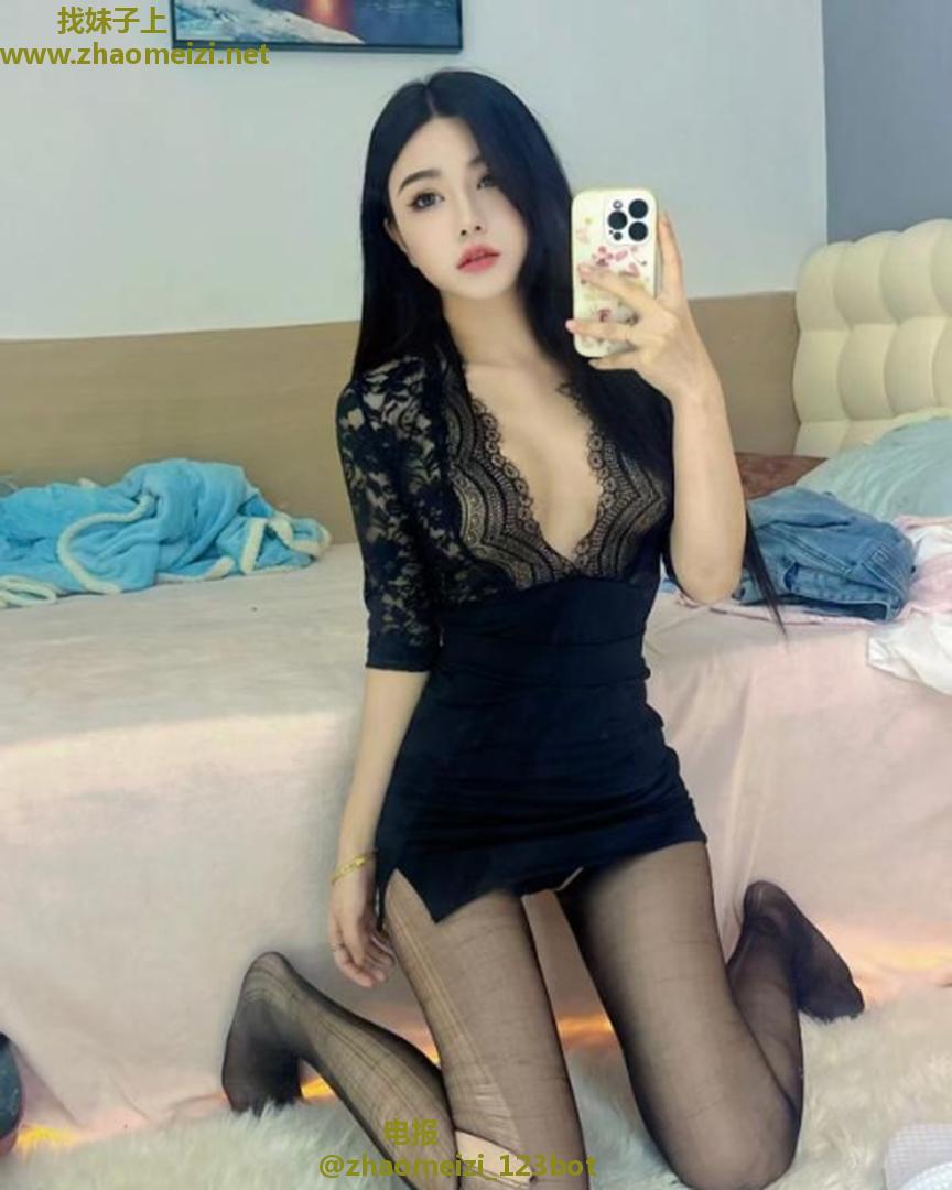 妩媚风情的极品尤物黑丝