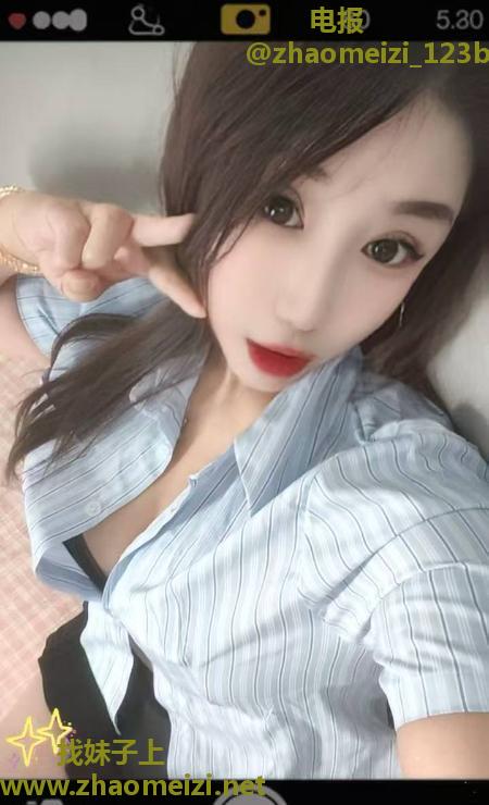 服务型大胸风骚妹子
