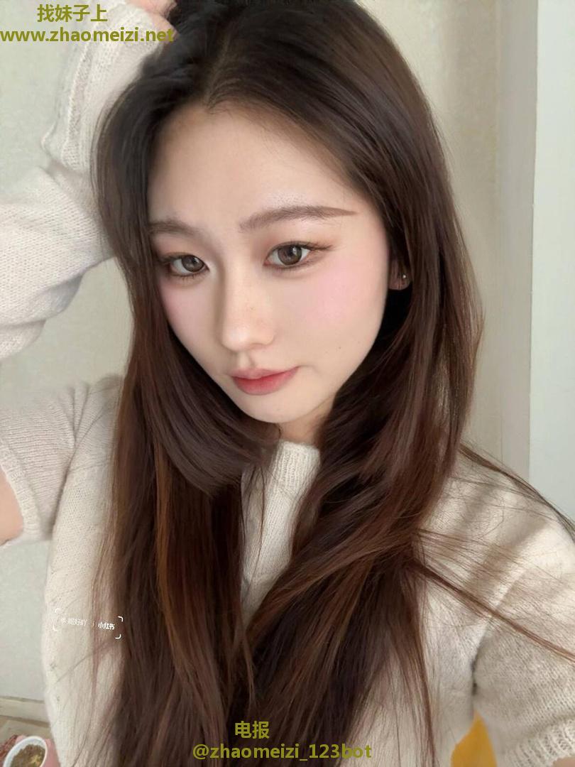 蜜桃臀美少妇