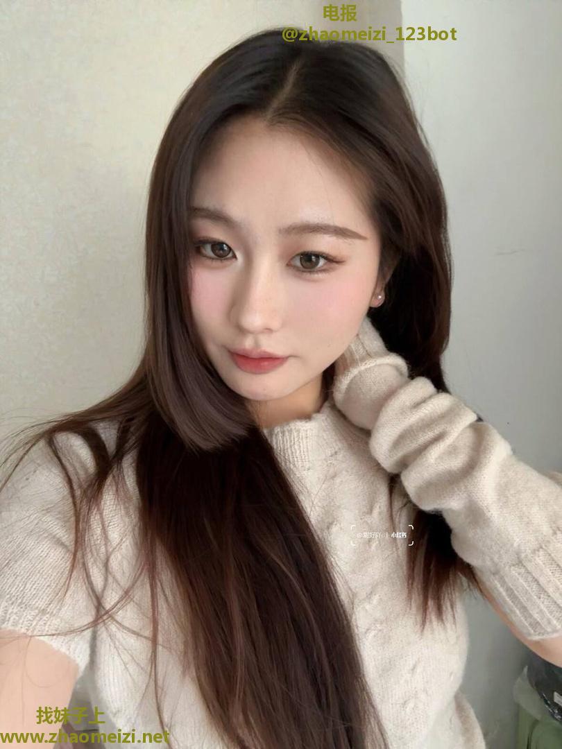 蜜桃臀美少妇