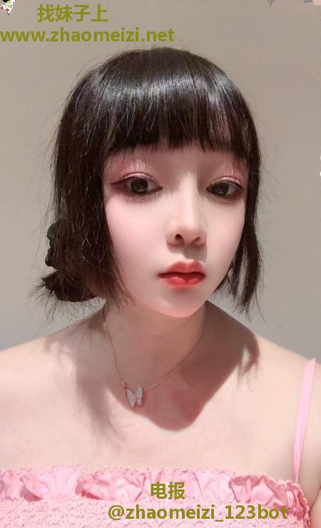 大胸肥臀少妇