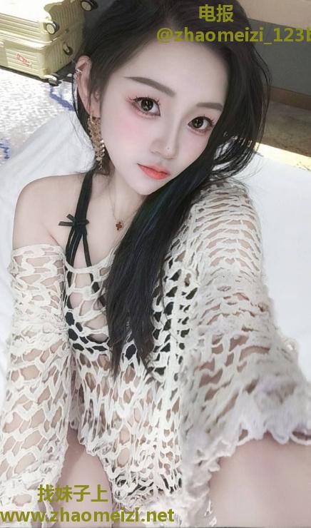 天府肤白风骚性感御姐