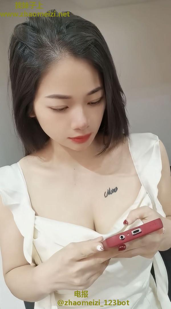 粉嫩少女水多敏感会喷