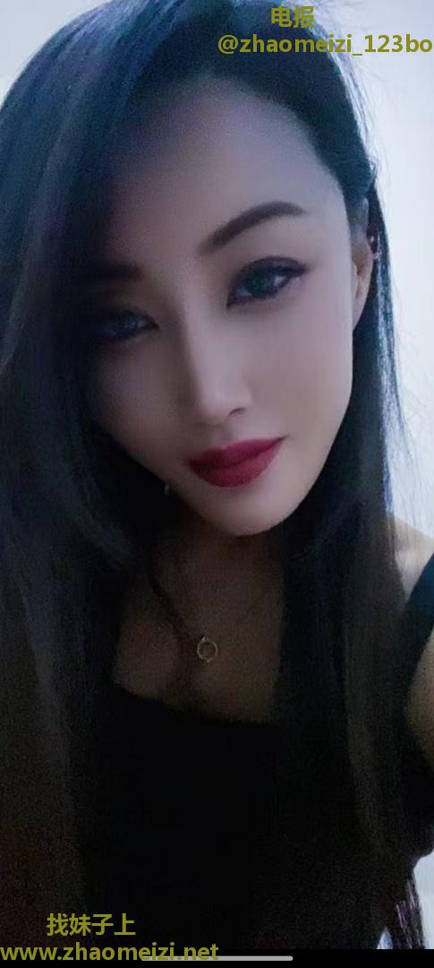 津南区大白屁股少妇