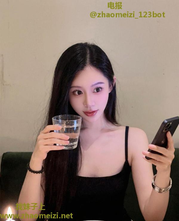 性感身材颜值奶茶老师